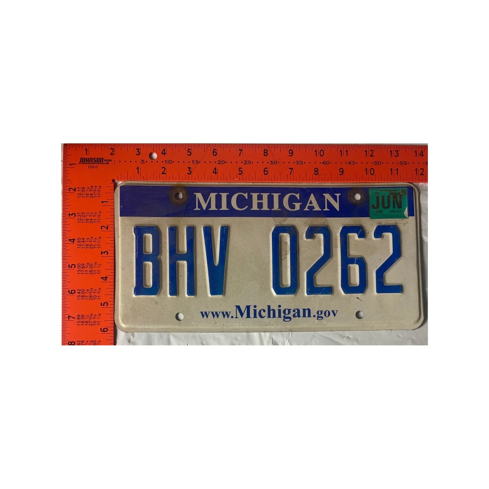 Michigan License Plate BHV 0262‎ Blue White Metal Auto Tag 2008 Jun Expiration
